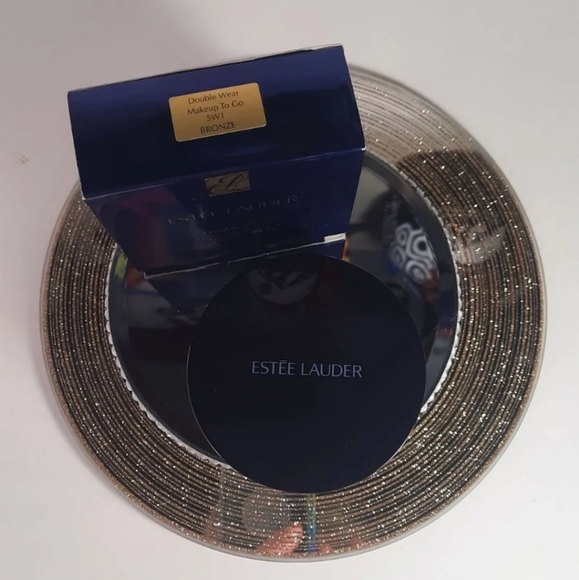 Estee Lauder Double Wear Makeup to Go in "Bronze" - Picture 2 of 3